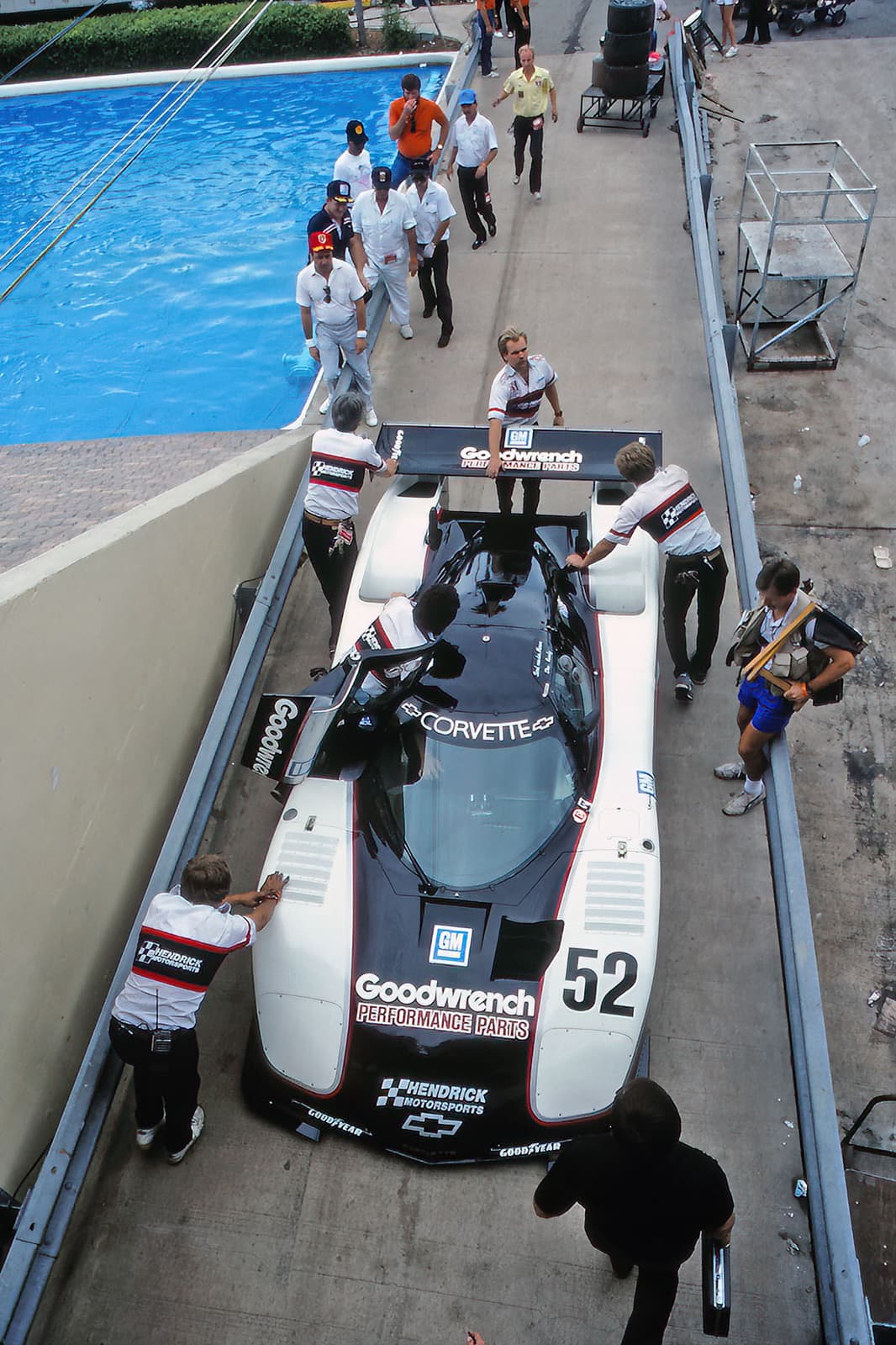 Photograph of Chevrolet Corvette — Chassis 8610-01